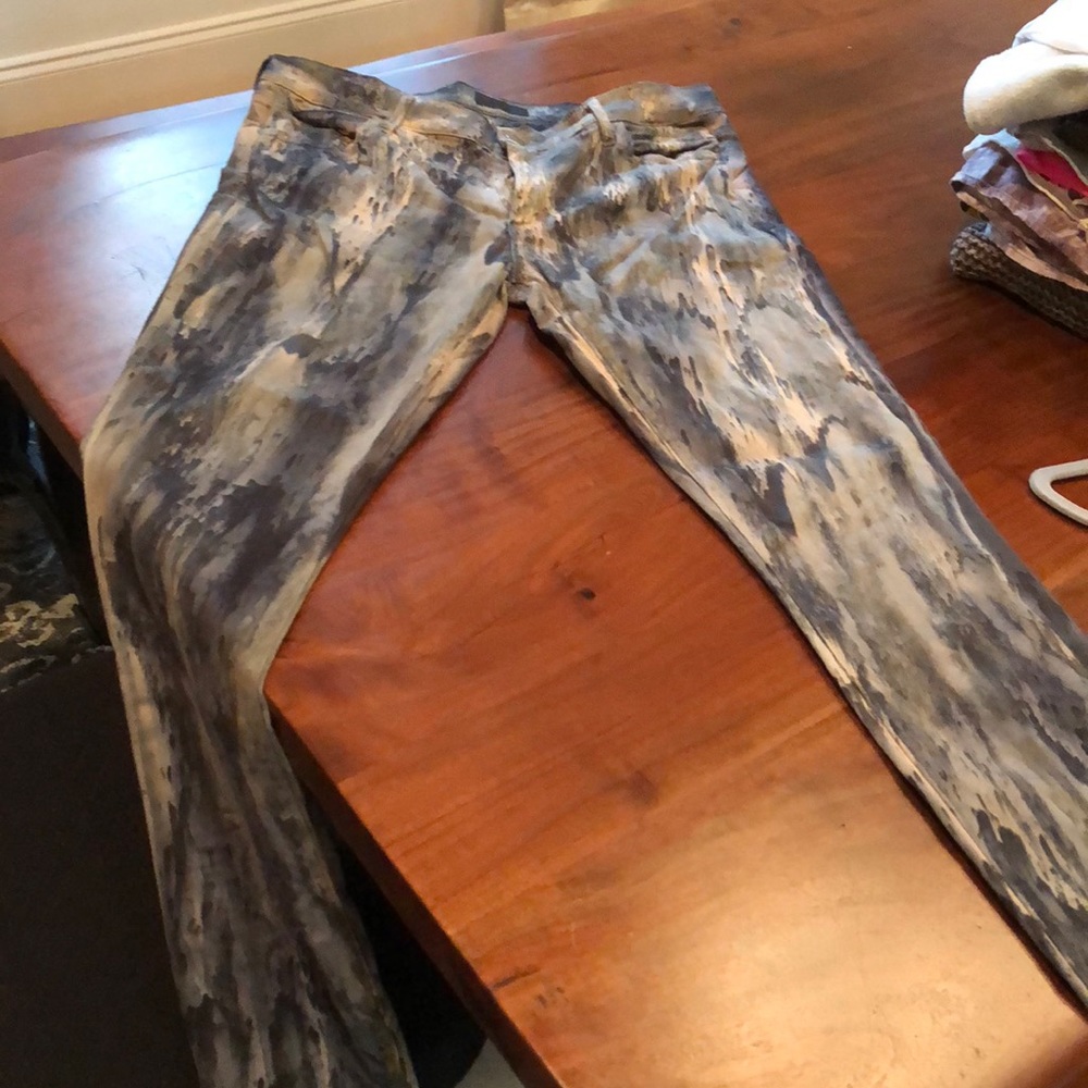 KORAL pants. Like a jean. Camouflage.